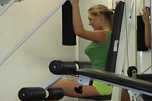 juliaann丝袜强奸